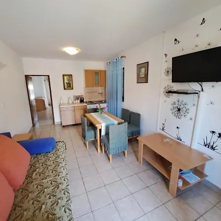 1000 Flowers Apartamento *