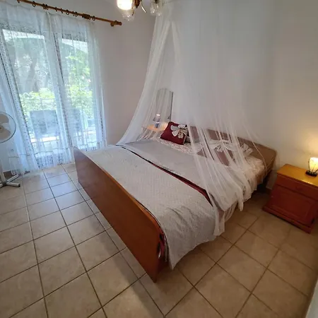 1000 Flowers شقة ستاري غراد