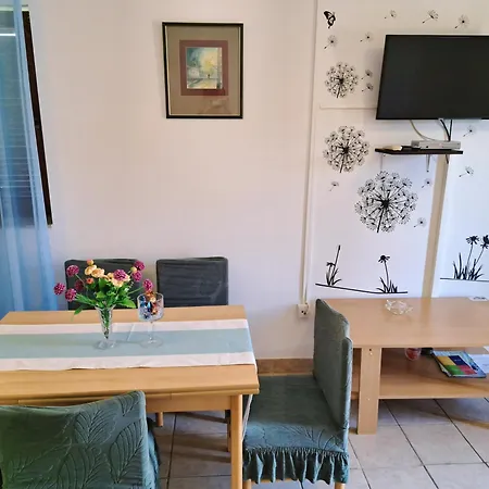 1000 Flowers