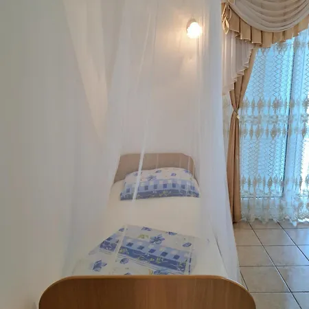 1000 Flowers ستاري غراد