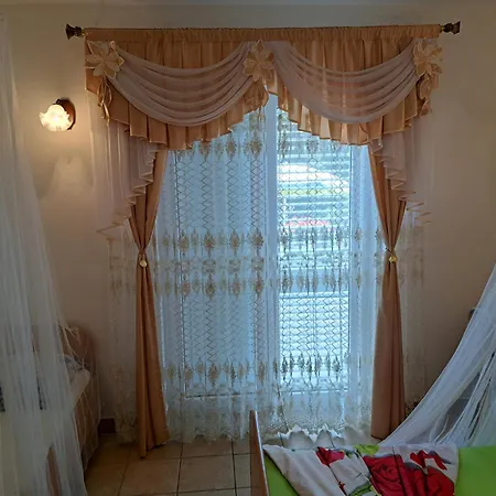 1000 Flowers * ستاري غراد