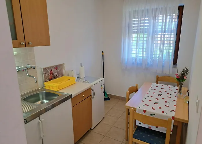 1000 Flowers Apartment Stari Grad (Hvar)