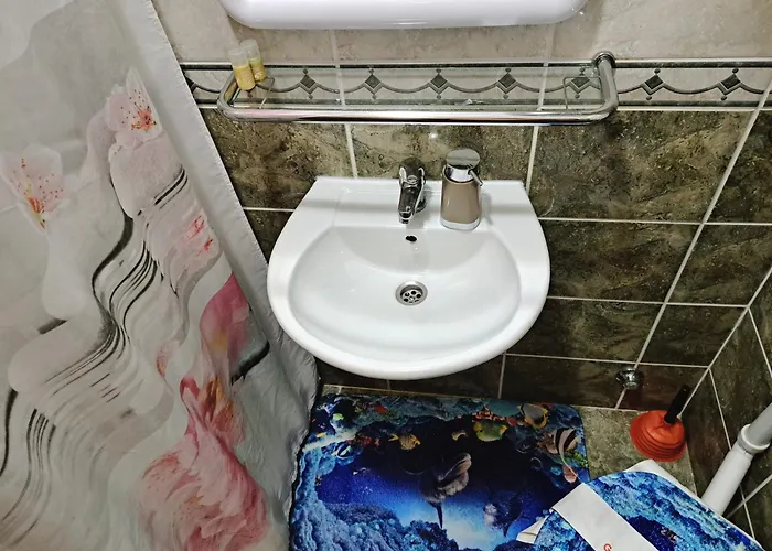 1000 Flowers Apartment *