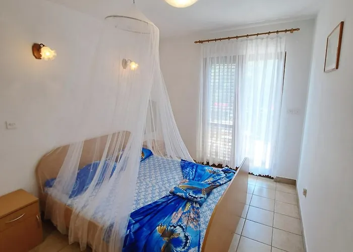 Apartment 1000 Flowers Stari Grad (Hvar)