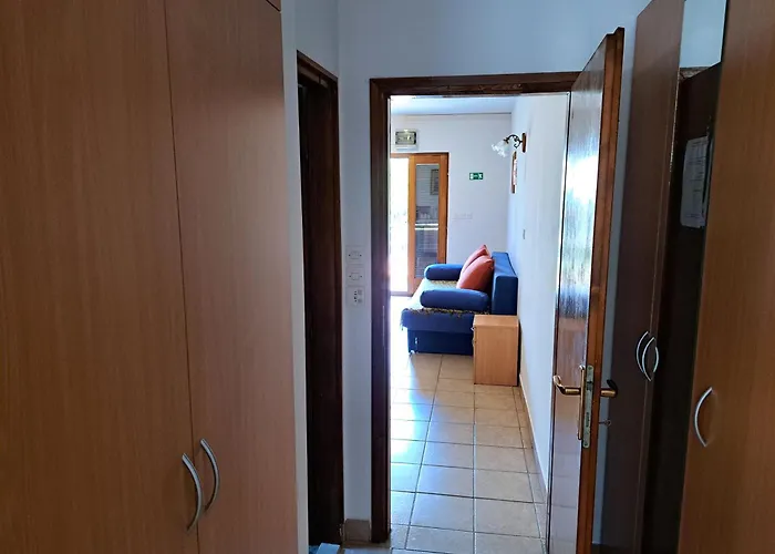 1000 Flowers Apartment Stari Grad (Hvar)
